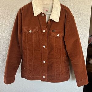Wrangler Brown Utility Jacket with Cream Collar